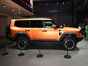 2026 Jetour G700 Large SUV China's Hybrid 4WD with 2.0T 211HP Gasoline Left Hand Drive Car G700 Car - Product Image 5