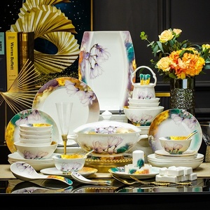 Service de table en céramique de Jingdezhen – Ensemble haut de gamme de luxe léger pour la maison, idéal pour les cadeaux de déménagement – Nouveaux plats chinois en gros - Product Image 2