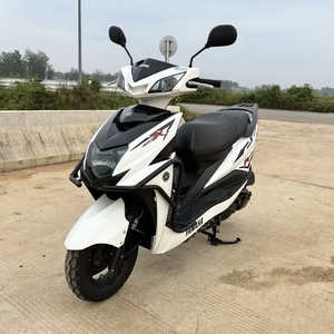 Scooter Yamaha Usado de Gasolina, Motor de 125cc y 4 Tiempos, Eficiente en Consumo de Combustible, Velocidad de 120km/h, Cómodo para Desplazamientos Urbanos, Motocicleta para Adultos - Product Image 3
