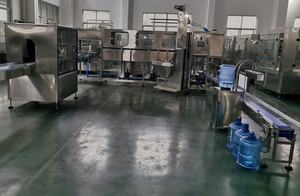 مصنع 10L 19L 20L Polycarboonated زجاجة تعبئة مصنع 5 جالون موزع برميل ماكينة تعبئة المياه - Product Image 2
