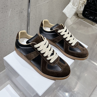 Chaussures décontractées classiques de créateur pour femmes, baskets en cuir véritable pour hommes, à lacets, talon moyen, légères, tendance mode