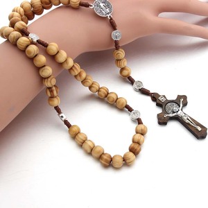 Rosario Cristiano Hecho a Mano con Cuentas de Aleación de Zinc, Cruz y Perlas de Imitación, Plateado en Plata y Madera, Religioso, para Aniversario - Product Image 6