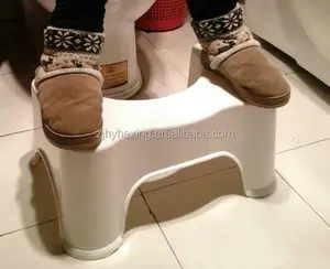 간단한 어린이 훈련 스쿼트 의자 플라스틱 욕실 변기 의자