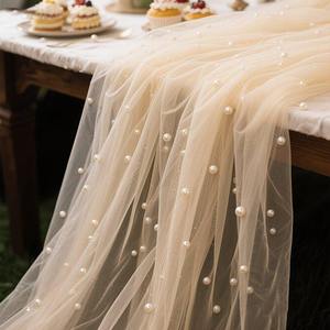 Camino de Mesa de Gasa Transparente de Lujo con Perlas, Tamaño y Color Personalizados, Calidad Profesional para Decoradores Internacionales de Despedidas de Soltera - Product Image 1