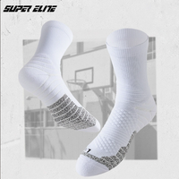 Nouveau modèle de chaussettes de basketball professionnelles tricotées, fourniture OEM, semelle en tissu éponge de qualité supérieure, rayées à la cheville, antidérapantes, épaisses, pour jeunes et adultes, automne