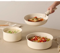 Ensemble de casseroles et poêles modernes en aluminium antiadhésif durable avec poignées amovibles, compatibles induction et four