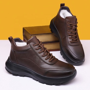 Bottes d'hiver en cuir véritable pour hommes, bottines à bout rond, doublure en polaire, semelle extérieure en caoutchouc, chaussures chaudes pour hommes - Product Image 4