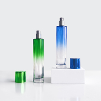 Flacon pulvérisateur de parfum en verre de luxe vide, portable, rechargeable, 60 ml, couleur dégradée, avec couvercle, acceptant les couleurs personnalisées, vente en gros