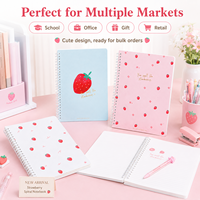 Carnet à spirale personnalisé avec couverture imprimée fraise mignonne, 3 couleurs (rose, bleu, blanc), OEM ODM, faible MOQ, vente en gros, cadeau scolaire