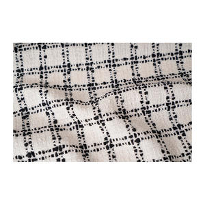 Tissu en tweed fantaisie de qualité supérieure fabriqué en Corée, motif à carreaux en fil de chaîne ivoire-beige-noir, tissu textile tissé sur mesure OEM & ODM - Product Image 4