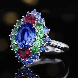 Bague en saphir naturel 2,57 carats, or massif 18 carats serti de 10 diamants, 19 petits saphirs bleus, 8 tsavéries, 2 tourmalines, pour femme - Product Image 3