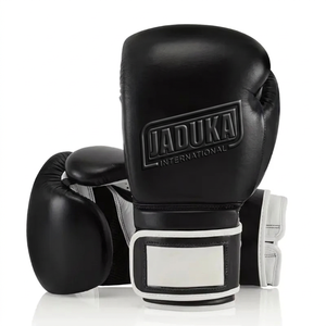 Gants de boxe en cuir de vachette noir mat avec logo embossé personnalisé, support de poignet pour professionnels, 12 oz - Product Image 1