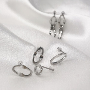 Geometric <b>Stud</b> Earrings Stainless Steel Minimalist Unisex Fashion Jewelry <b>For</b> <b>Men</b> And Women - Product Image 2