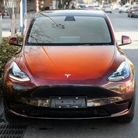 Vinilo PET para Envoltura de Autos en Negro y Rojo Brillante, Película Protectora de Pintura que Cambia de Color, Resistente a los Rayos UV, 1.52x16m, Acabado de Alto Brillo