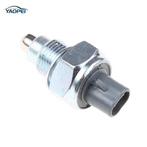 Interrupteur de <span class=keywords><strong>feu</strong></span> de <span class=keywords><strong>recul</strong></span> 84210-52050 pour Toyota Avensis - Product Image 4