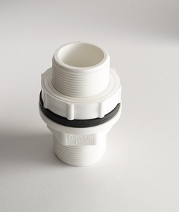 Mamelon de réservoir UPVC de qualité supérieure pour tuyaux et raccords de plomberie Joint solide et fiable résistant à la corrosion pour la plomberie domestique - Product Image 1