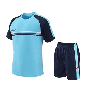 Conjunto Deportivo para Hombre, Pantalones Cortos a Rayas Rojas y Negras, Cuello Redondo, Secado Rápido, Poliéster, Ropa Deportiva para Todas las Temporadas, Corte Regular - Product Image 5
