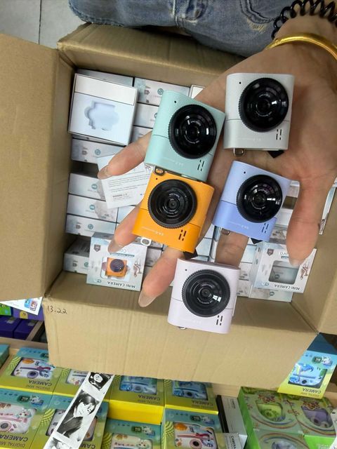 S5 Mini Thumb Camera Backpack Hanger Travel Portable High-Definition Video Camera Student Gift Camera Easy to Carry NEW