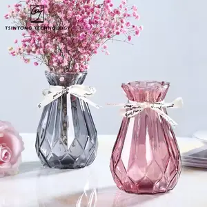 वेडिंग टेबल हाइड्रोपोनिक के लिए थोक विक्रेता डायमंड क्रिस्टल ग्रेडिएंट सजावटी अनुकूलित रंग ग्लास फूल इत्र फूलदान