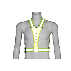 Nouveau gilet en nylon de course de nuit réfléchissant LED Flash Safty Offre Spéciale avec sangle à boucle ABS réglable - Product Image 4