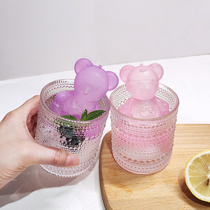 แม่พิมพ์น้ำแข็งรูปหมีสำหรับฤดูร้อน ใช้ซ้ำได้ ทำน้ำแข็งเย็น ใช้กับเครื่องทำน้ำแข็ง ใช้กับ <span class=keywords><strong>Netflix</strong></span> ไม่ละลาย ใช้กับไวน์ รูปหัวใจสามดวง ใช้กับเตาปิ้งย่าง - Product Image 1