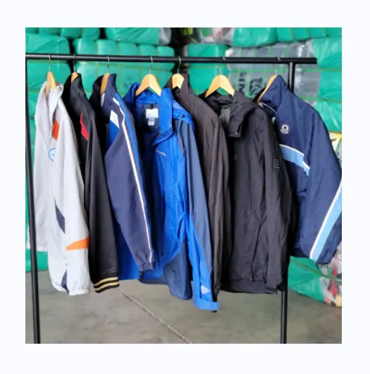 Fabrieksgroothandel Gebruikte Herenkleding Zomer/Herfst Sportkleding Tweedehands Volwassen Jersey Sportkleding