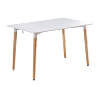 Table à manger rectangulaire minimaliste nordique pour table à manger à six panneaux de densité avec pieds en bois massif et semelles réglables