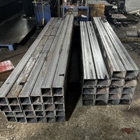 Grande structure en acier, base de rail au sol, usinage, perçage, soudage, peinture, plastification, service tout-en-un, garantie 3 ans