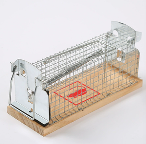 Piège à souris réutilisable efficace, cage à souris en métal avec deux portes, cage à rats en acier avec base en bois pour la lutte antiparasitaire - Product Image 6
