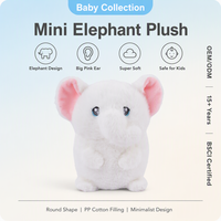 Peluche Éléphant Kawaii Douce et Moelleuse Mochi Squishy Mignonne avec Oreilles Roses et Yeux Bleus Assise – Cadeau pour Enfants