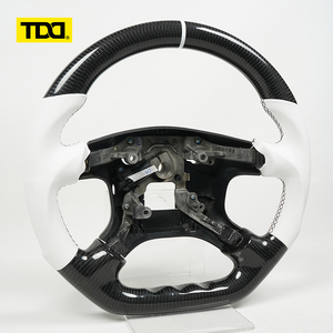 พวงมาลัยคาร์บอนไฟเบอร์ TDD สำหรับมิตซูบิชิ - Product Image 3
