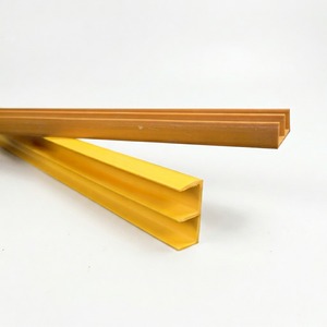 Perfil de PVC rígido en forma de E, impermeable y decorativo, para el acabado de bordes de muebles, paneles de pared, techos y cocinas. - Product Image 1