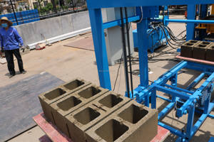 QTJ4-40 <span class=keywords><strong>Startop</strong></span> Solid Hohlziegel Maschine Ziegel machen Maschine 6 Löcher - Product Image 4