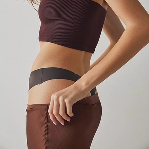 Sous-vêtement transfrontalier européen et américain sans couture en forme de V Taille basse Sexy de style brésilien String à haute élasticité T-pantalon f - Product Image 3