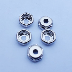 Accessori per batterie da <span class=keywords><strong>9V</strong></span>: Tappi terminali positivi/negativi, fibbia femmina, rivetto a forma di fiore, dado esagonale in ottone nichelato - Product Image 1
