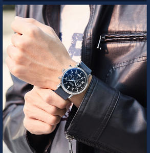 Nuevo reloj para hombre, elegante reloj de cuarzo con calendario multifuncional con esfera de cuero genuino - Product Image 3