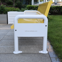 Nouvelle arrivée de bancs de court de tennis modernes en métal personnalisé avec chaises à dossier Banc d'extérieur