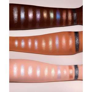 Extralandia Eyeshadow thêm sáng bóng tươi kết thúc. Bóng râm 06. Mô hình 2013101gre-2. Cường độ cao buildable. Sản xuất tại Ý - Product Image 2