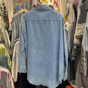 Camicette e camicie da <span class=keywords><strong>donna</strong></span> all'ingrosso di moda autunno 2025 nuova <span class=keywords><strong>camicia</strong></span> Casual con diamanti inchiodati - Product Image 4