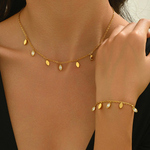 Ensemble collier et bracelet tendance en acier inoxydable 2026, bijoux de luxe légers avec pendentifs circulaires multiples et diamants - Product Image 1