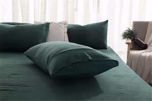 طقم أغطية سرير من 3 قطع بلون موحد، مصنوع من قماش الشيربا الناعم جداً 100% قطن، بكثافة 200 خيط، مع غطاء لحاف وغطاء وسادة - Product Image 3