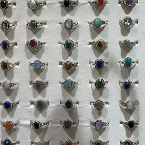 Anillos de Piedras Preciosas Chapados en Oro y Plata de Latón al por Mayor |   Anillos Boho Vintage Hechos a Mano |   Anillos de Piedras Naturales Variadas para Mujer - Product Image 1