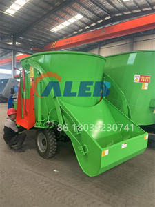 Chariot mélangeur mobile facile à utiliser, mélangeur TMR, alimentateur, <span class=keywords><strong>moteur</strong></span> diesel, fermes laitières, fermes de chèvres, mélangeur d'ensilage de maïs, machine d'alimentation - Product Image 5