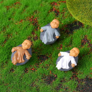 Figurines de moine en PVC de dessin animé, 12 pièces, accessoires de paysage miniature, pendentifs DIY, décoration unisexe - Product Image 3