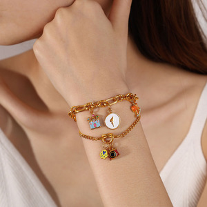 Colgante de Caballo Balancín Estilo Castillo Europeo de Acero Inoxidable, Accesorios de Joyería DIY, Regalo Unisex, Dijes con Patrón de Dibujos Animados - Product Image 4