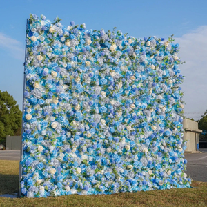 Splendida Parete di Fiori Artificiali Blu e Bianchi con Rose e Ortensie, Perfetta per Matrimoni o Eventi all'Aperto - Product Image 1