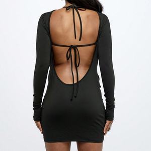 เดรสสั้นคอวีลึกสำหรับผู้หญิง ฤดูใบไม้ผลิ/ฤดูร้อน ปี 2025 สไตล์เซ็กซี่ ฮิปสเตอร์ คอปกสวิง แขนยาว ทรงเข้ารูป เหมาะสำหรับใส่ไปไนต์คลับ - Product Image 5