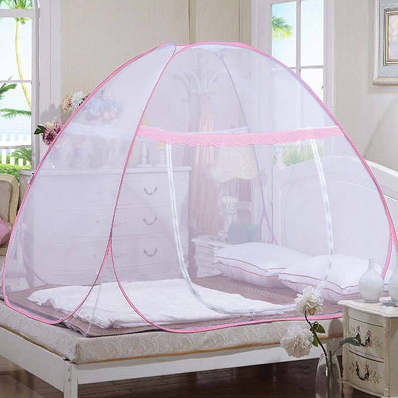 Porte simple rose avec fond