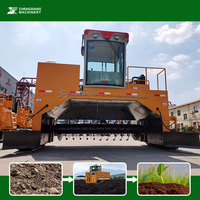 Machine de retournement de compost de haute qualité pour déchets d'élevage et compost de champignons, mélangeur de compost en hauteur (windrow)
