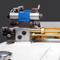 Presse plieuse hydraulique CNC E310P 3 axes avec table de couronnage pour le pliage de tôles